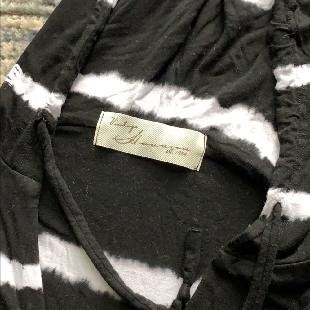 Vintage Havana- Black /White Pullover- Small - Picture 2 of 6